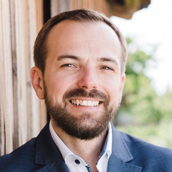 Peter Holzer — Ganzkörper